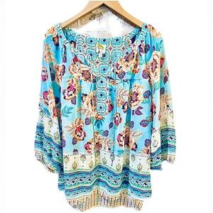 Fig and Flower 2X floral mix top flowy boho